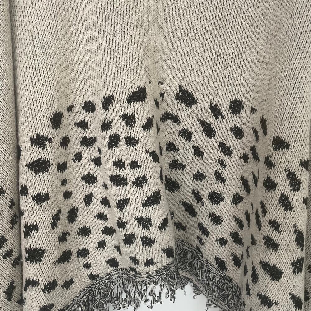 ENTRO "Riding into the Season" Women's Grey/Black Poncho size M/L - Picture 7 of 11